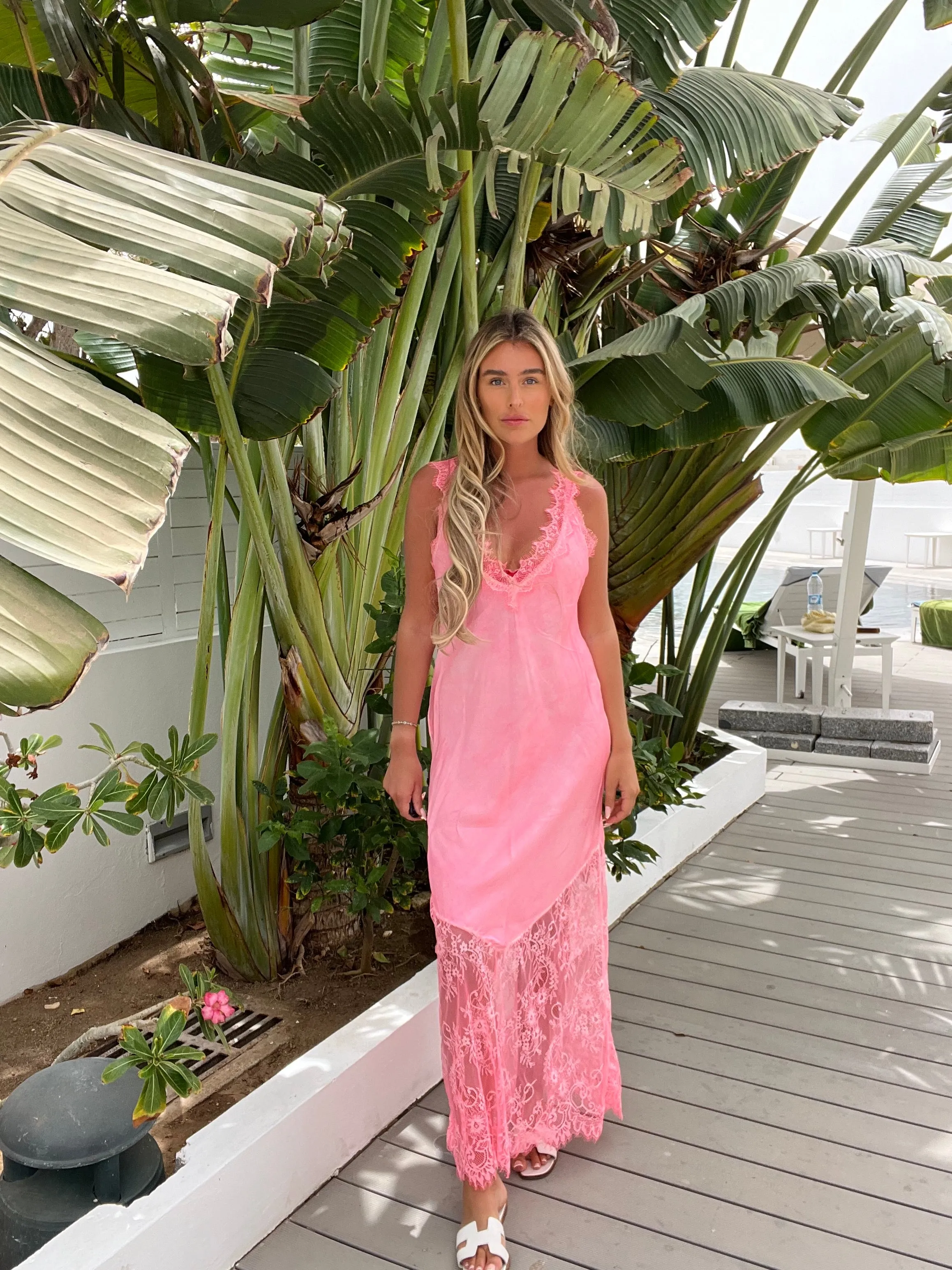 ARIA Lace Maxi in Hot Pink