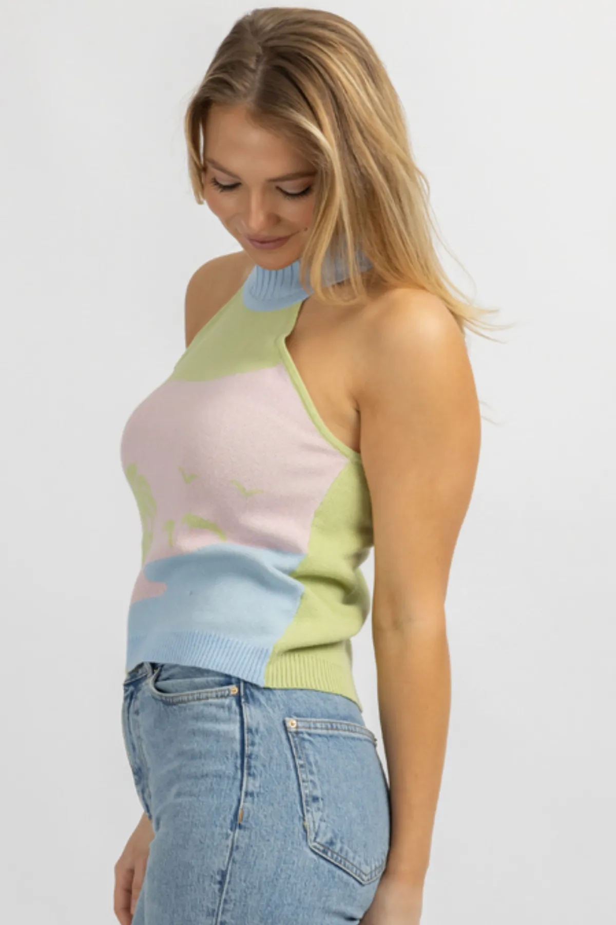 BEACH SCENE KNIT MOCKNECK TANK TOP