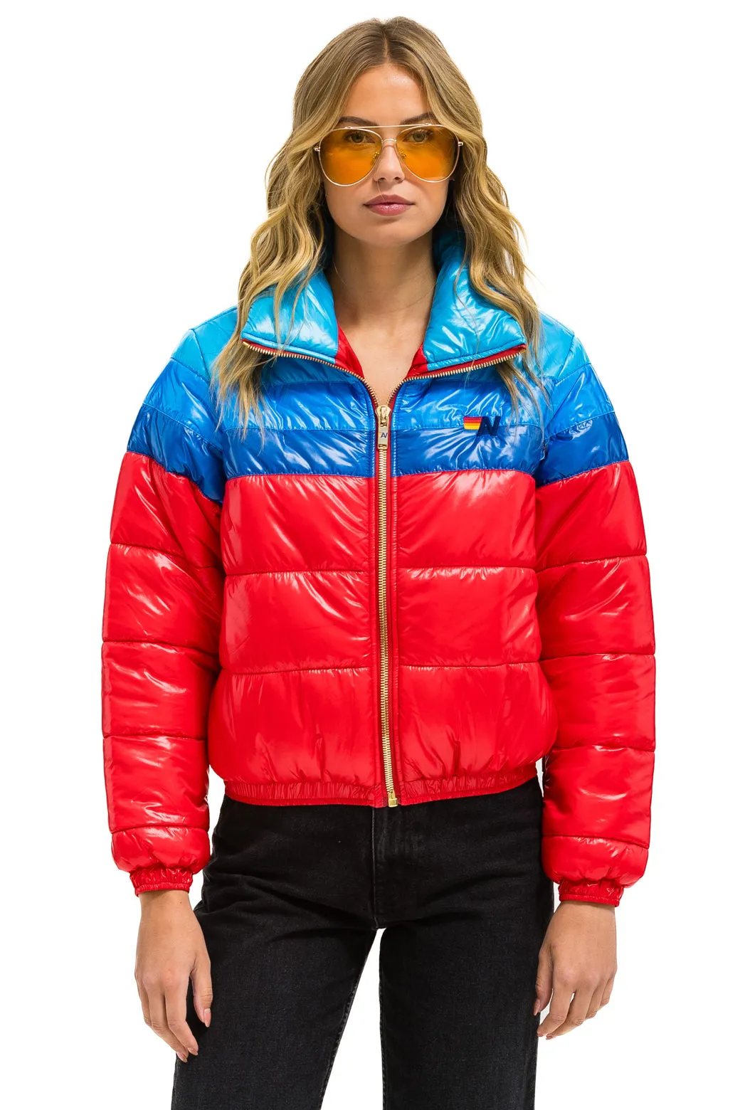 COLOR BLOCK LUXE APRES PUFFER JACKET - GLOSSY CHERRY