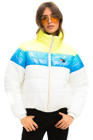 COLOR BLOCK LUXE APRES PUFFER JACKET - GLOSSY WHITE