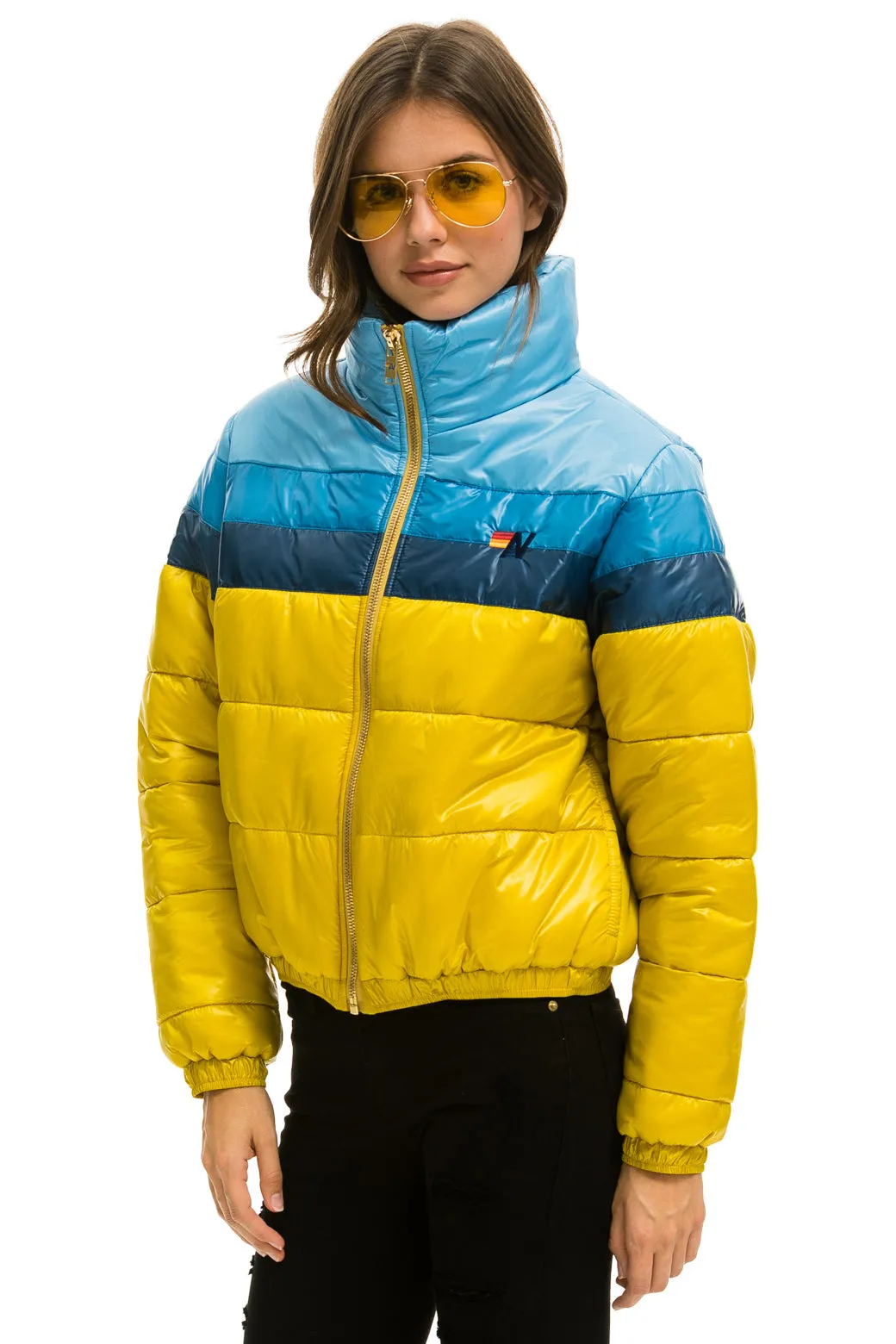 COLOR BLOCK LUXE APRES PUFFER JACKET - HONEY GLOSSY