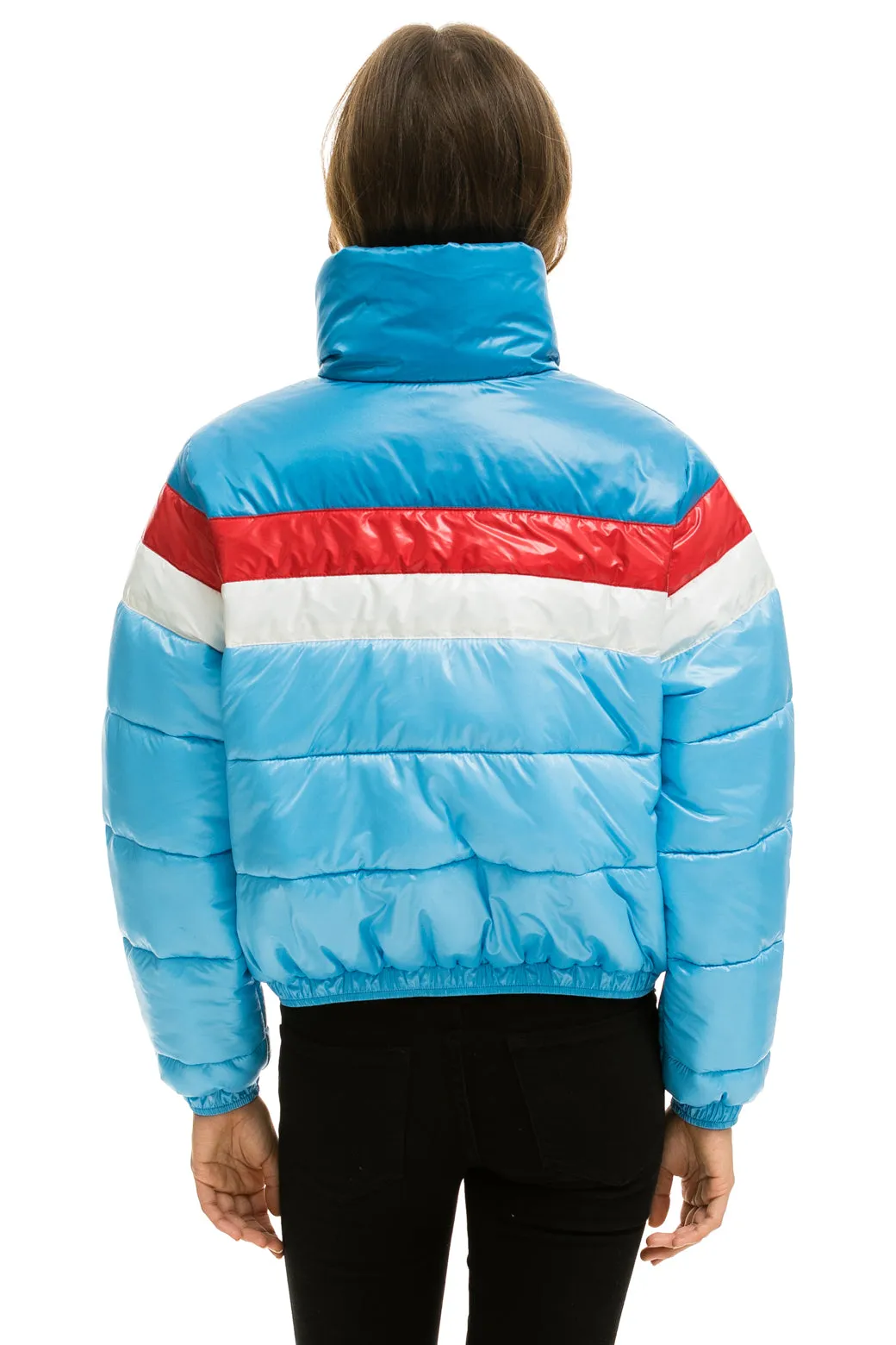 COLOR BLOCK LUXE APRES PUFFER JACKET - SKY GLOSSY