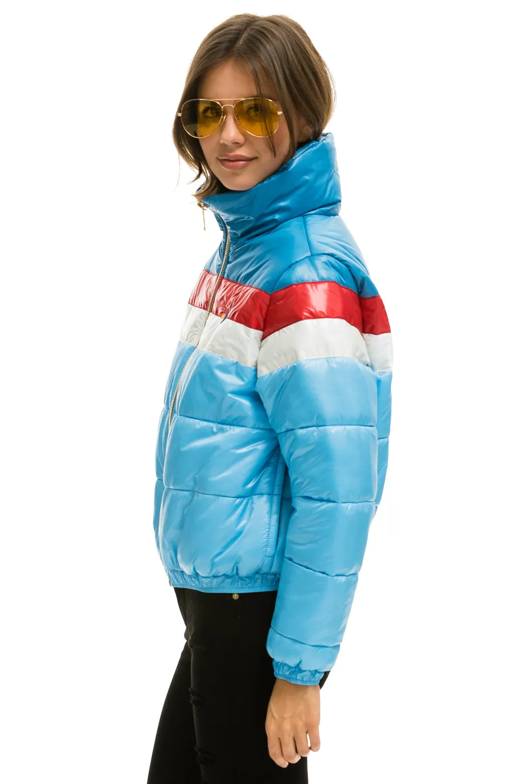 COLOR BLOCK LUXE APRES PUFFER JACKET - SKY GLOSSY