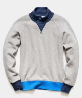 Colorblock Turtlenck Sweatshirt in Light Grey Mix