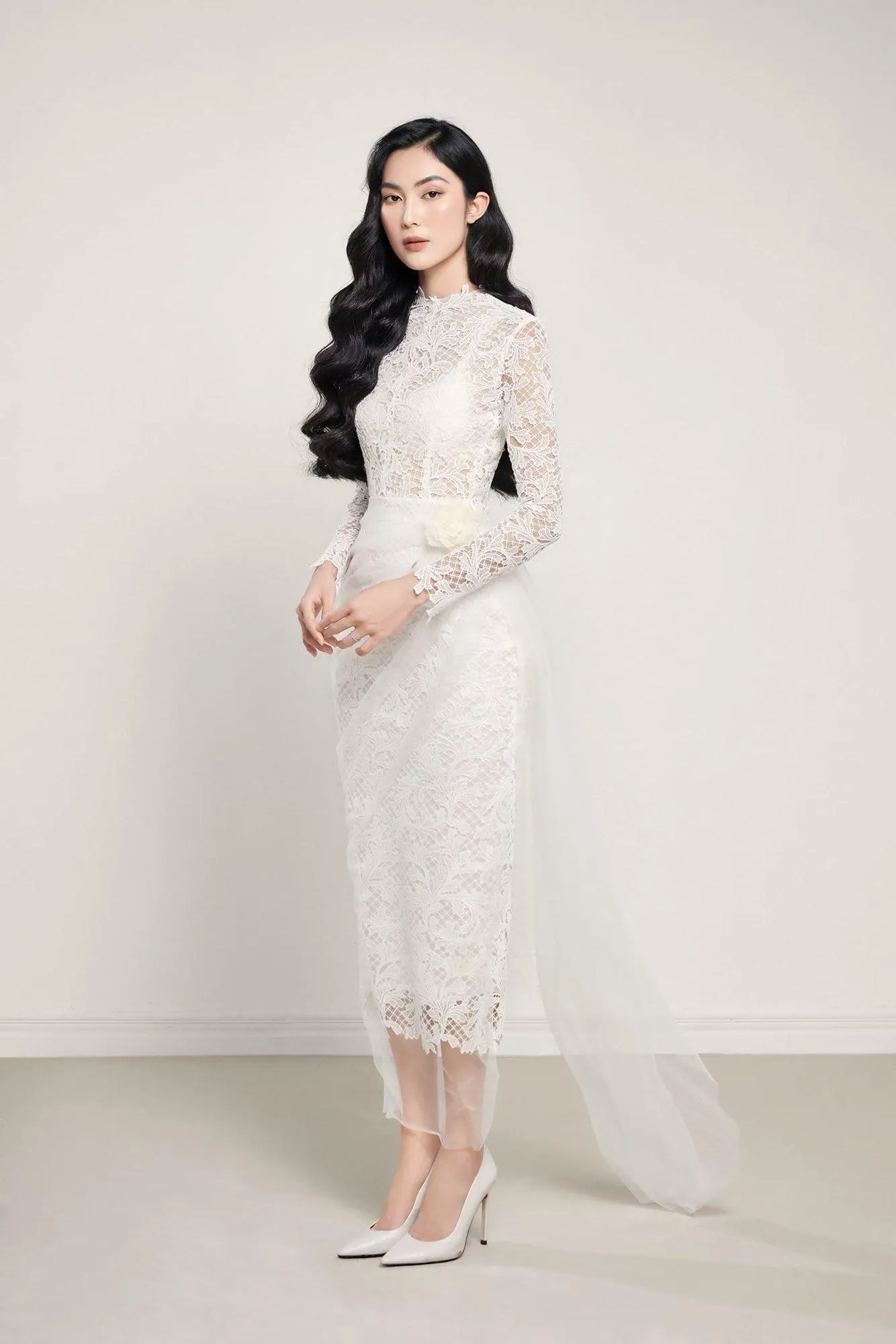 Louvre Pencil Long Sleeved Lace Midi Dress