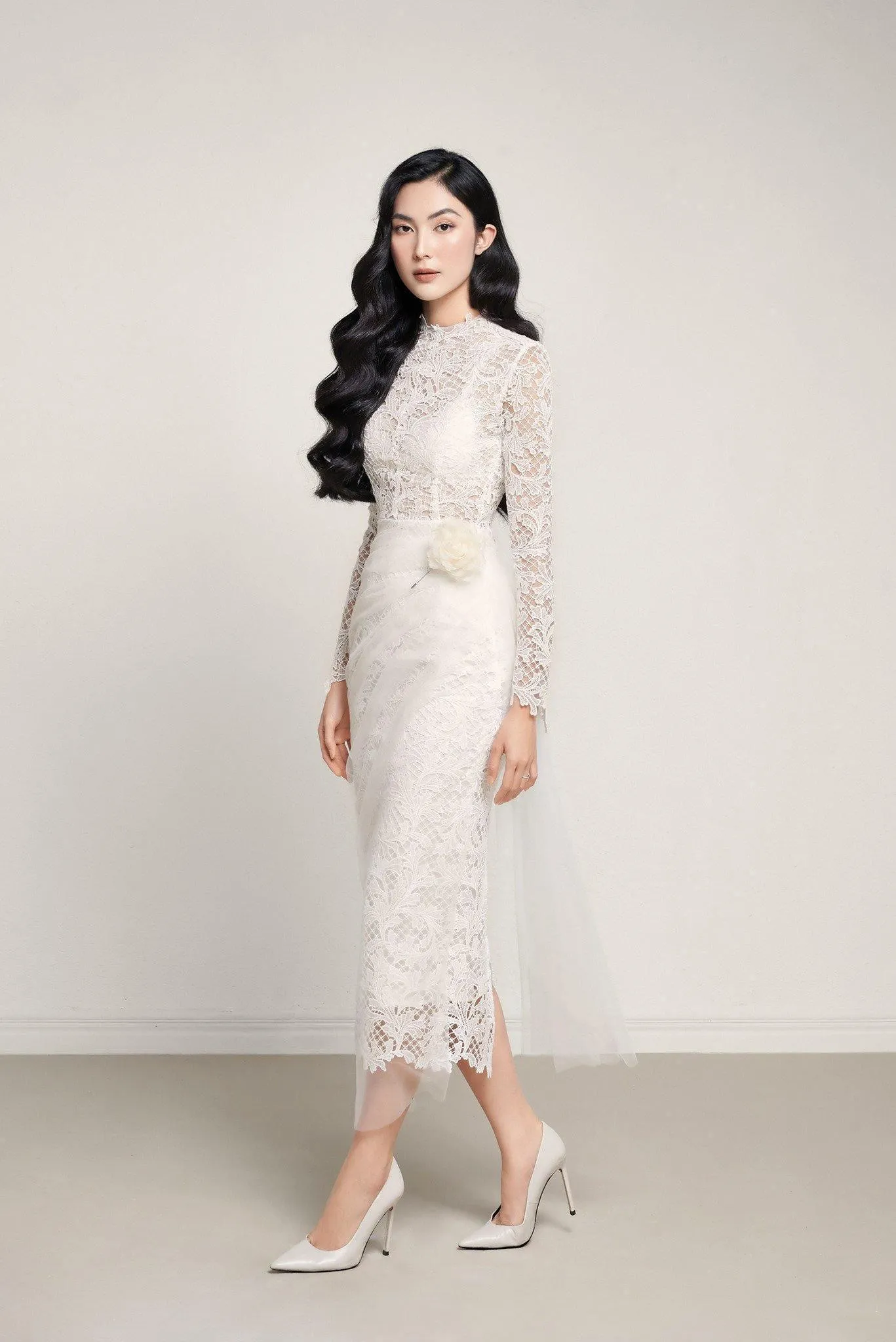 Louvre Pencil Long Sleeved Lace Midi Dress