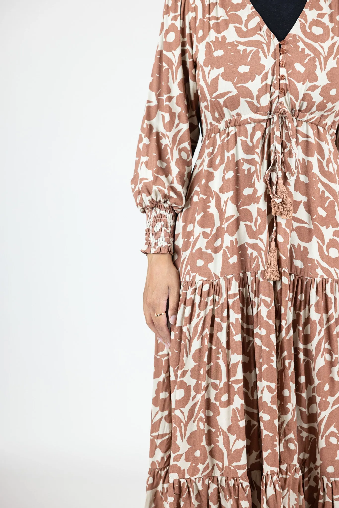 Mono Floral Shirring Cuffs Dress