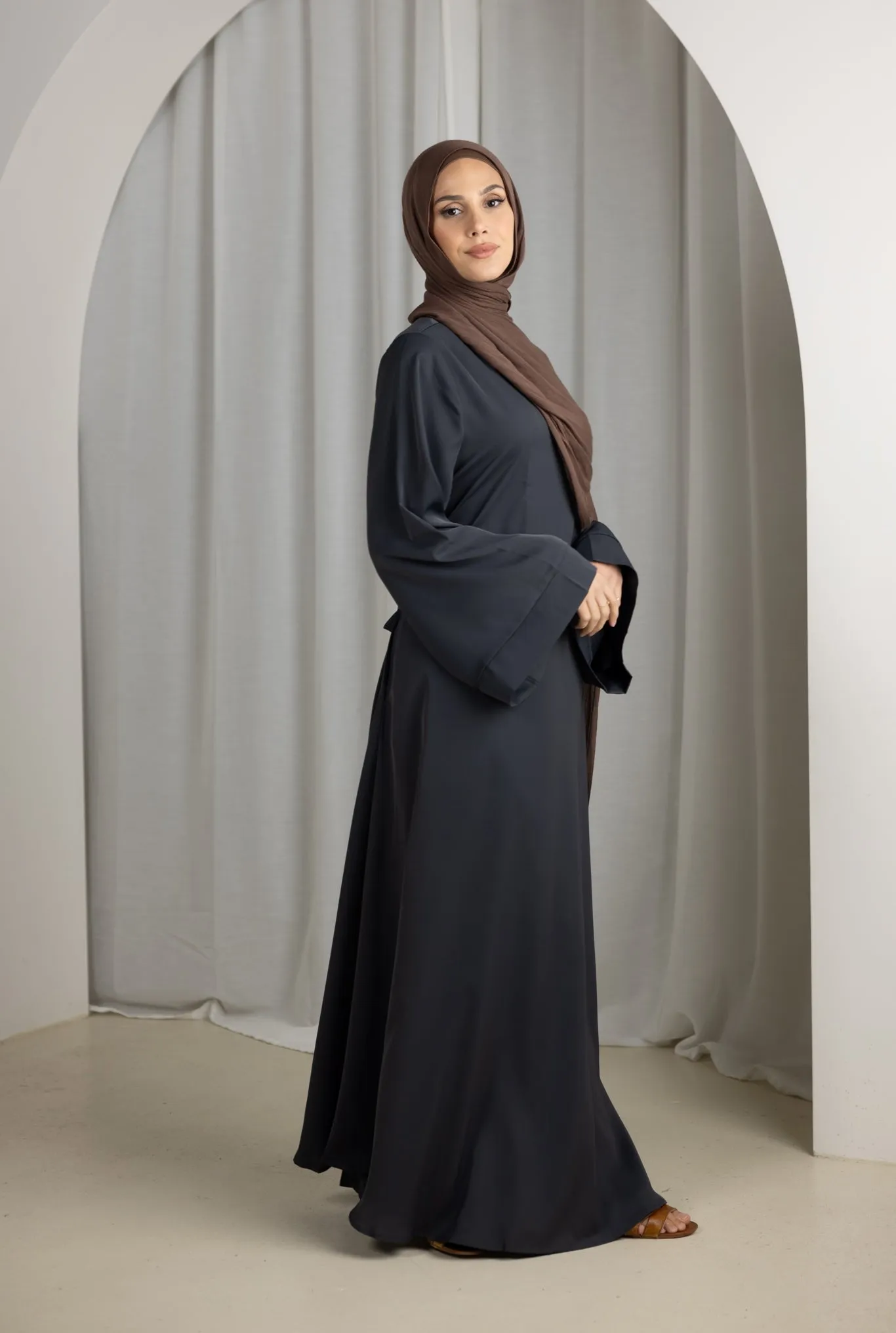 Open Sleeve Abaya - Shades of Black