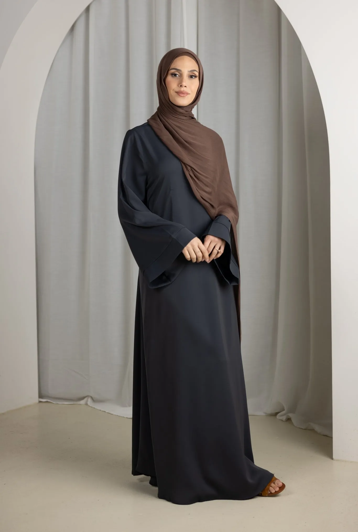 Open Sleeve Abaya - Shades of Black