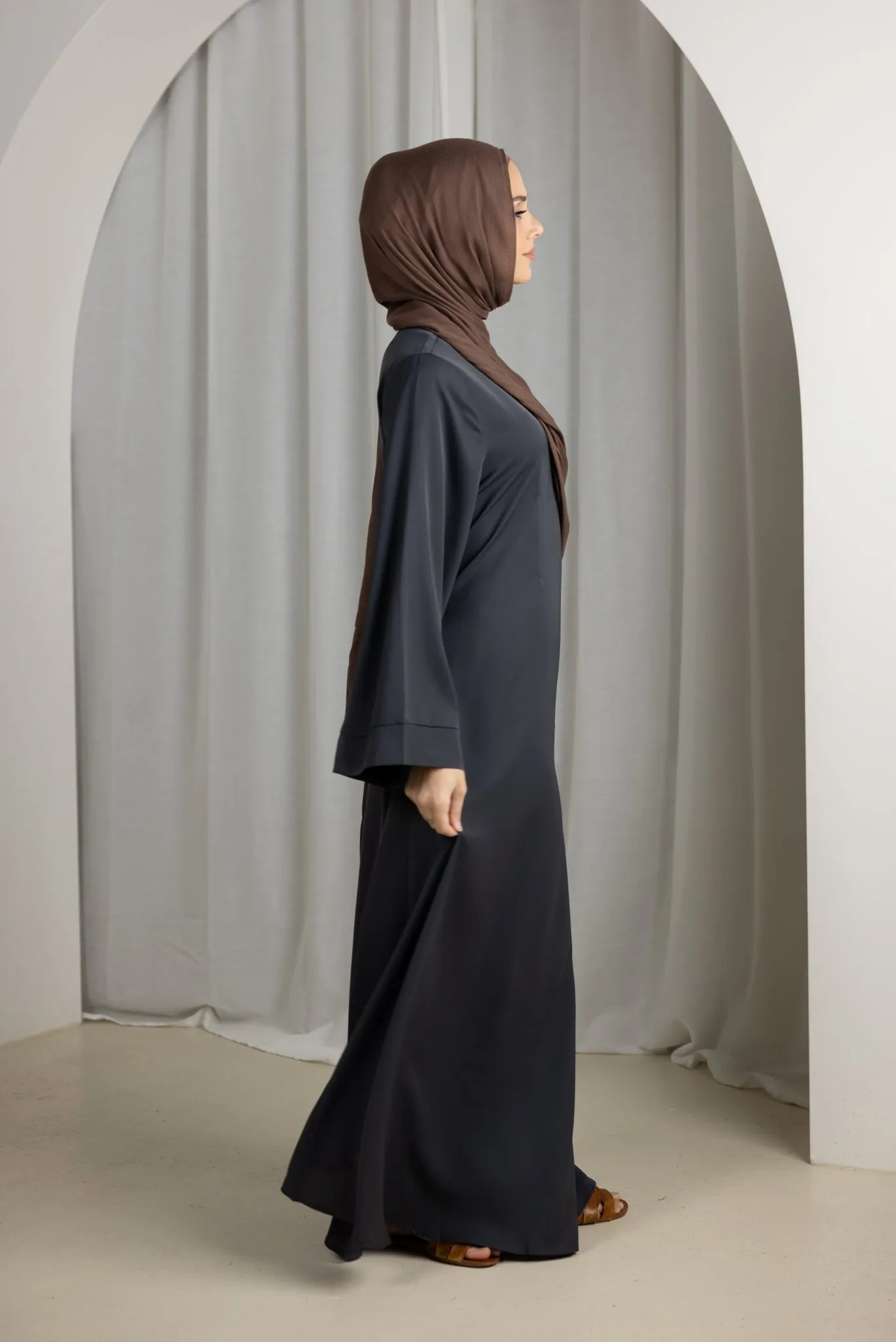 Open Sleeve Abaya - Shades of Black