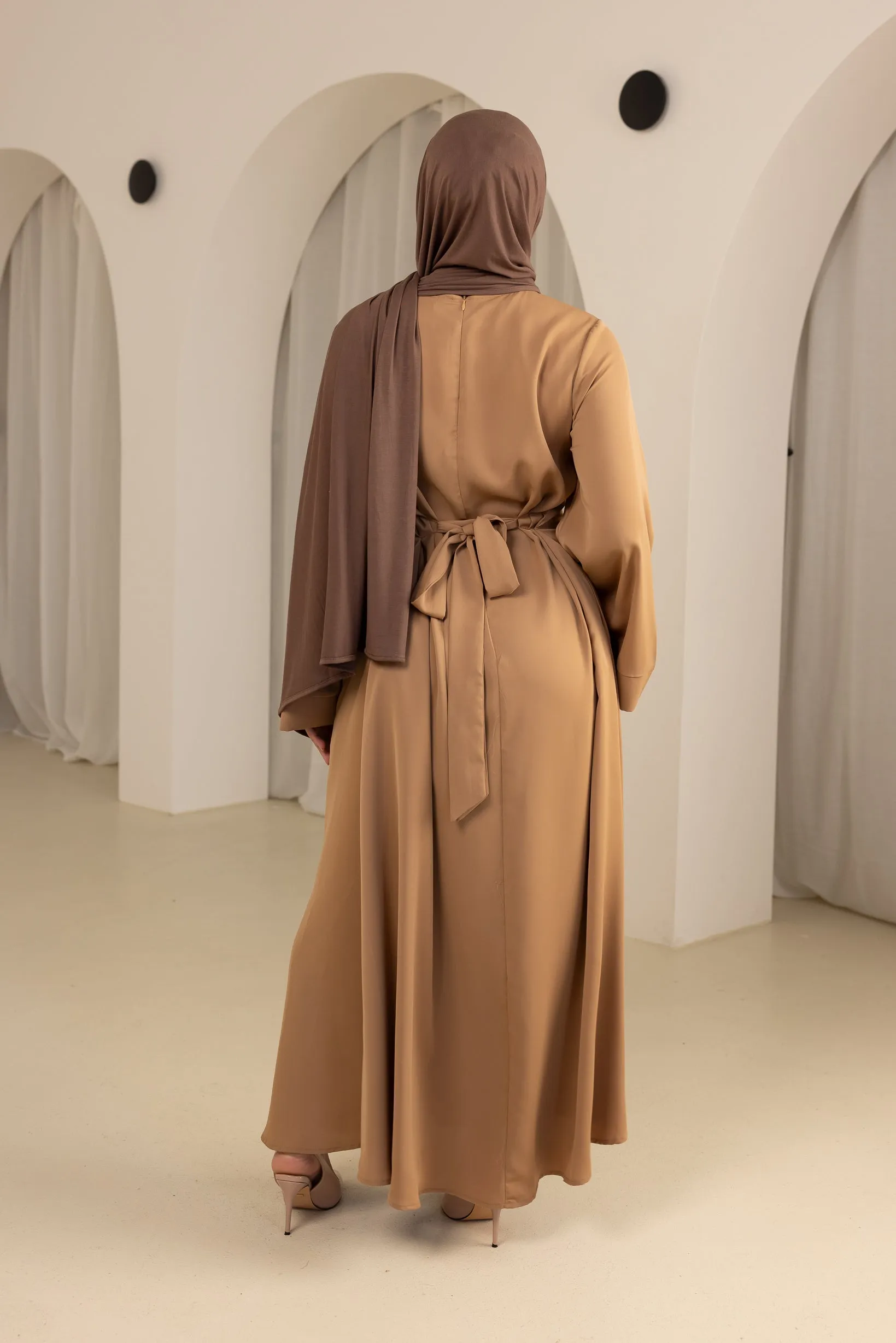 Open Sleeve Abaya - Shades of Nude