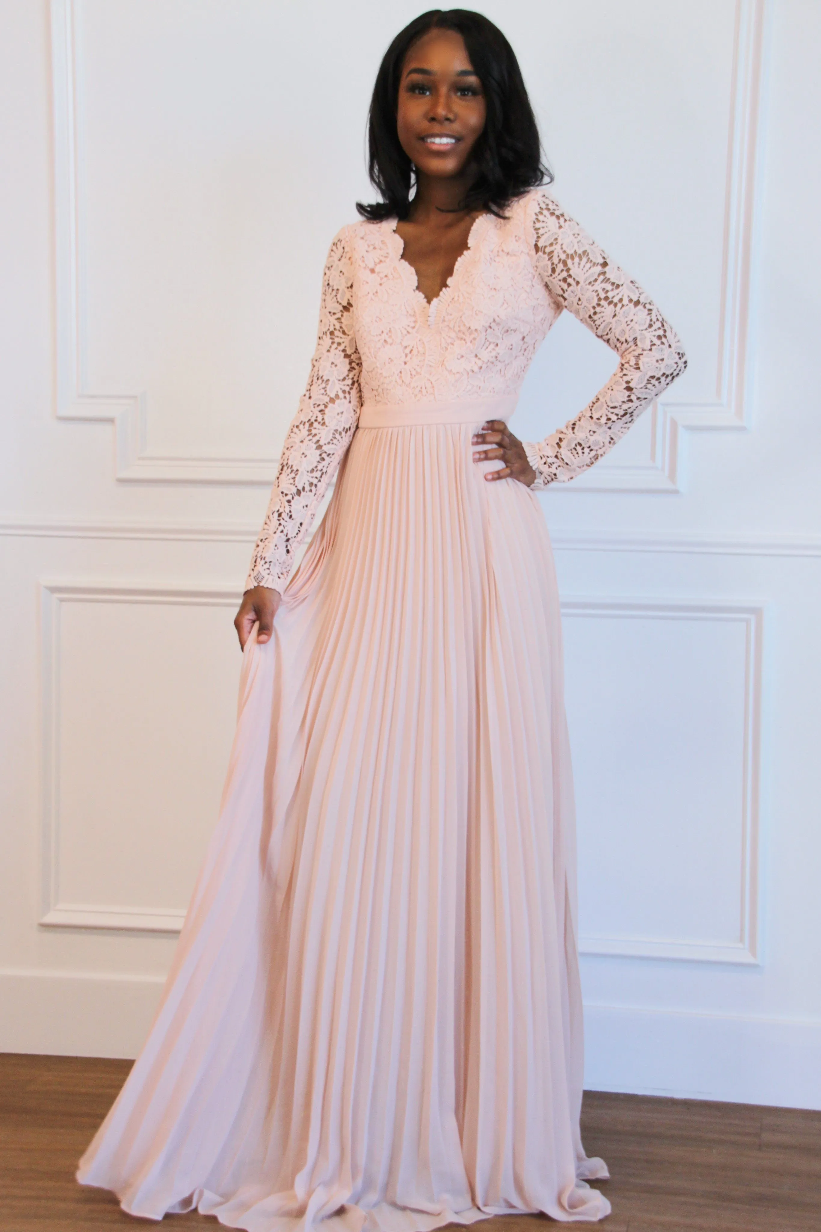 Spring Pleats Maxi Dress: Light Pink