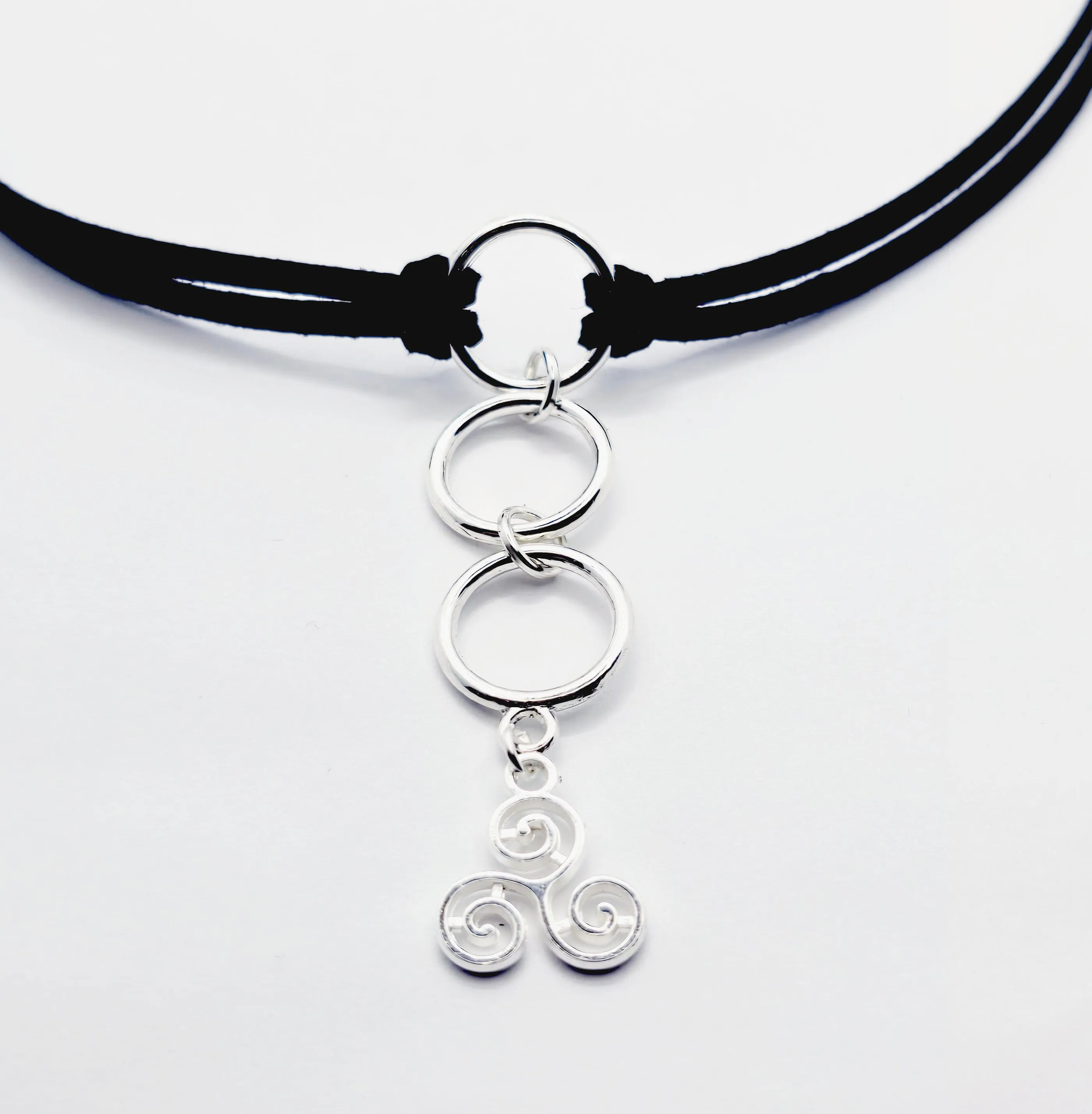 Triskelion Day Collar. Faux Leather Choker Collar, Tri Circle Pendants, and Celtic Triskelion. Discreet Day Collar for BDSM Submissive.