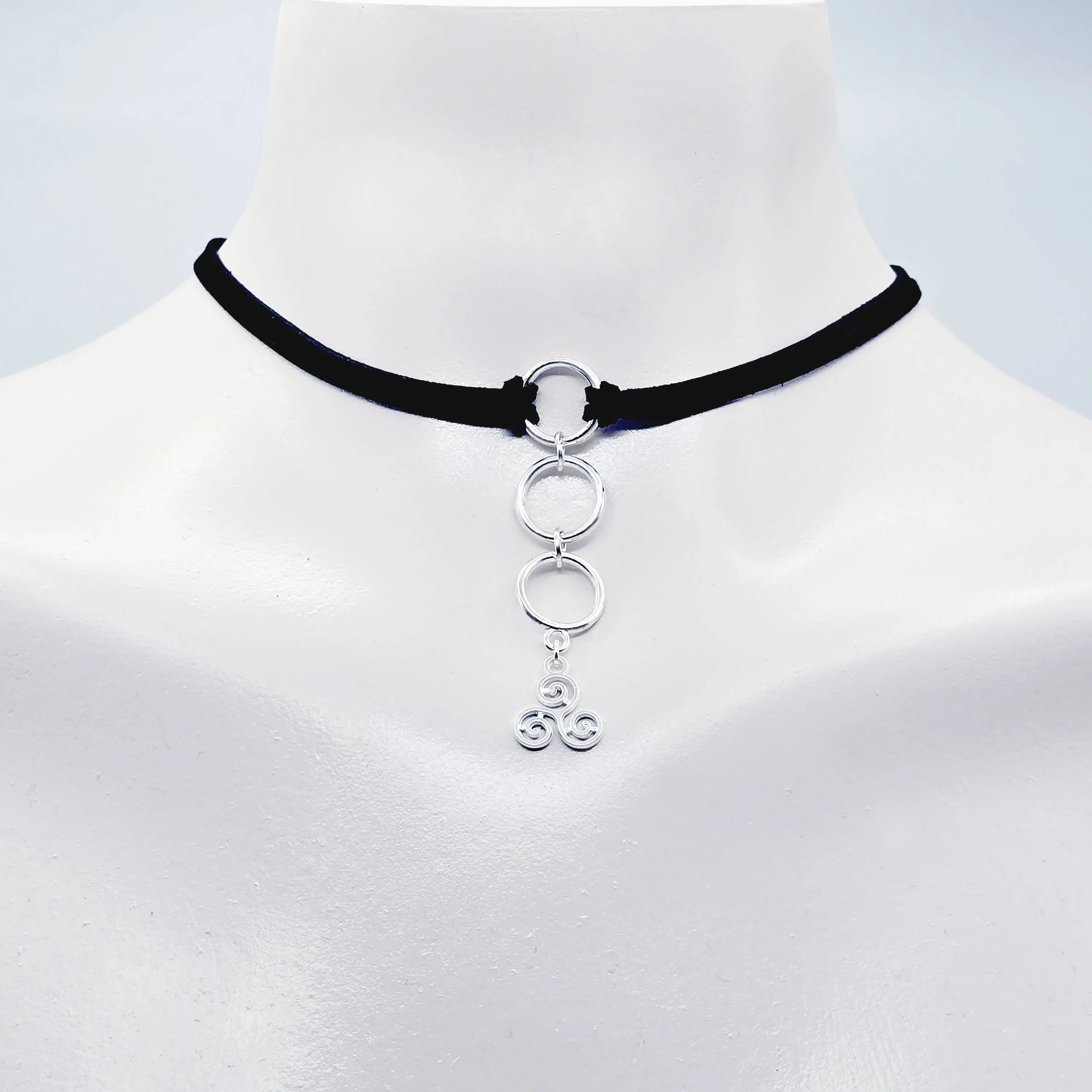 Triskelion Day Collar. Faux Leather Choker Collar, Tri Circle Pendants, and Celtic Triskelion. Discreet Day Collar for BDSM Submissive.