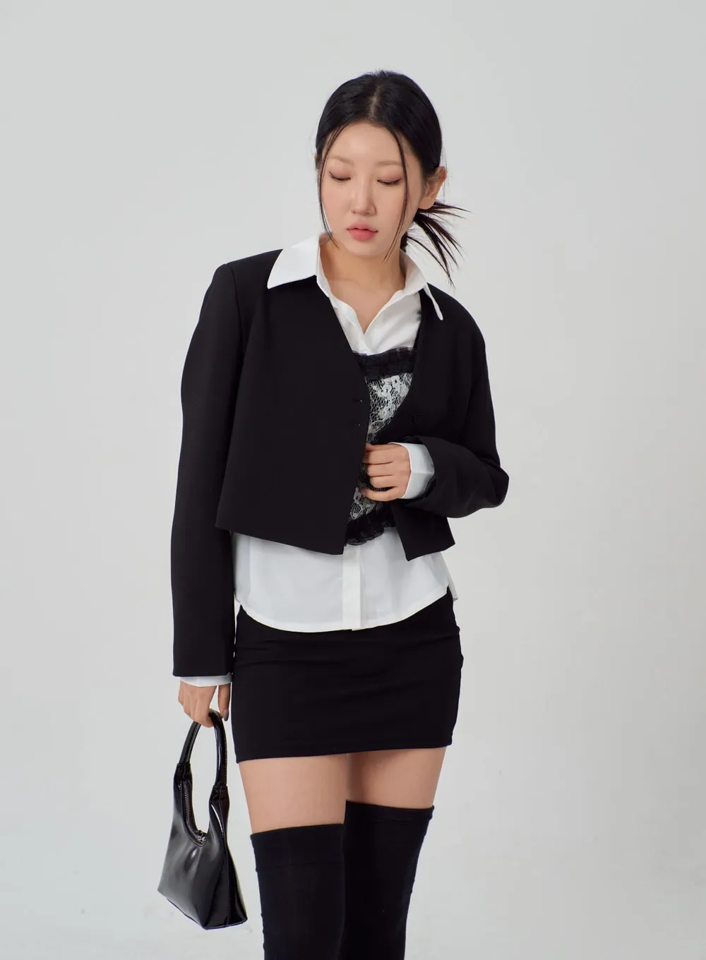 V-Neck Cropped Jacket IM316